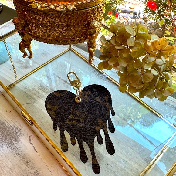 upcycled Accessories Nwt Handmade Upcycled Drippy Heart Bag Charm Or Keychain With Unbranded